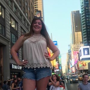 Meet your Posher, Jodee